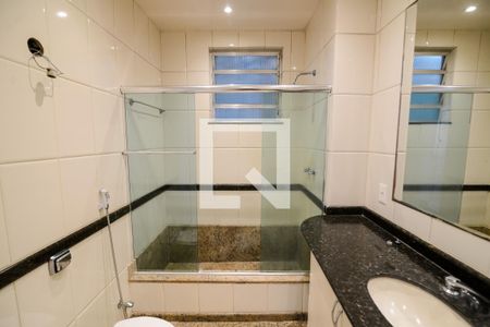 Apartamento à venda com 130m², 3 quartos e 1 vagaBanheiro