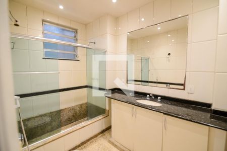 Apartamento à venda com 130m², 3 quartos e 1 vagaBanheiro
