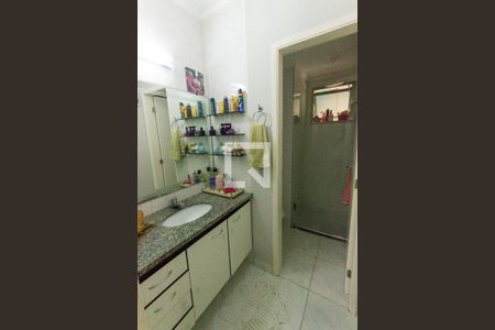 Apartamento à venda com 63m², 2 quartos e 1 vaga Apartamento à venda com 63m², 2 quartos e 1 vagaBanheiro