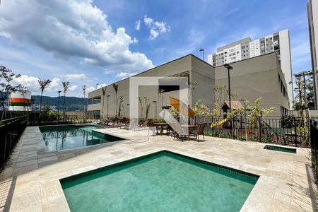 Apartamento para alugar com 42m², 2 quartos e sem vaga Apartamento para alugar com 42m², 2 quartos e sem vagaÁrea comum - Piscina