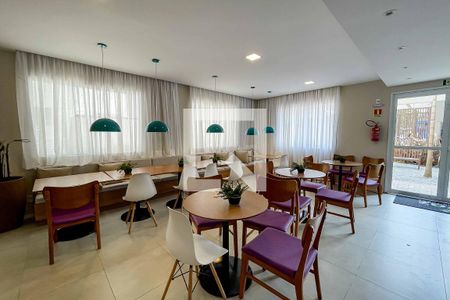 Apartamento para alugar com 42m², 2 quartos e sem vaga Apartamento para alugar com 42m², 2 quartos e sem vagaÁrea comum - Salão de festas