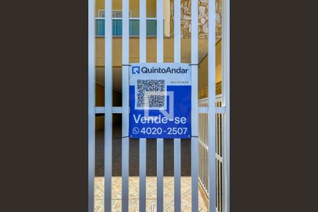 Apartamento à venda com 130m², 2 quartos e 2 vagas Apartamento à venda com 130m², 2 quartos e 2 vagasPlaca Instalada na Fachada