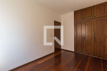 Apartamento à venda com 2 quartos, 66m² em São João Batista, Belo Horizonte