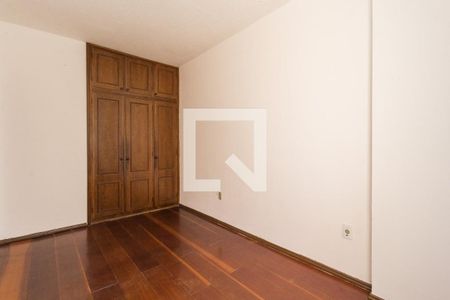 Apartamento à venda com 2 quartos, 66m² em São João Batista, Belo Horizonte