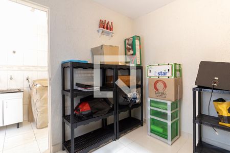 Casa à venda com 170m², 2 quartos e 1 vaga Casa à venda com 170m², 2 quartos e 1 vagaQuarto da Edícula