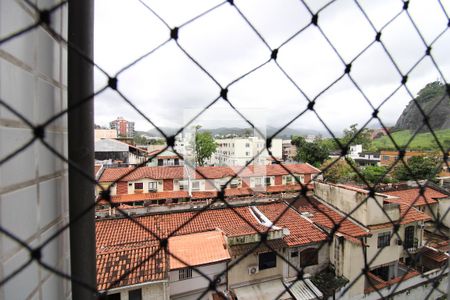 Apartamento à venda com 70m², 2 quartos e 1 vagaÁrea de Serviço