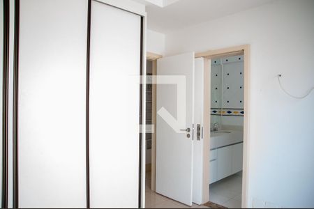 Apartamento à venda com 280m², 4 quartos e 2 vagasQuarto 3 - Suíte