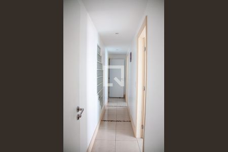Apartamento à venda com 280m², 4 quartos e 2 vagasCorredor quartos