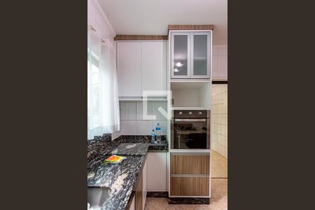 Casa à venda com 300m², 3 quartos e 2 vagas Casa à venda com 300m², 3 quartos e 2 vagasCozinha