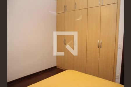 Casa à venda com 293m², 4 quartos e 4 vagas