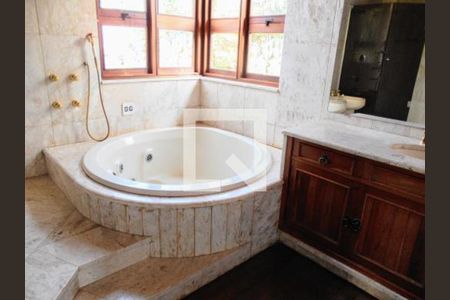 Casa de condomínio à venda com 675m², 6 quartos e 6 vagas