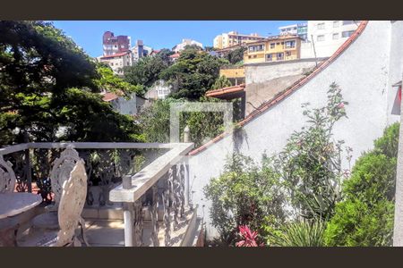 Casa à venda com 336m², 7 quartos e 3 vagas