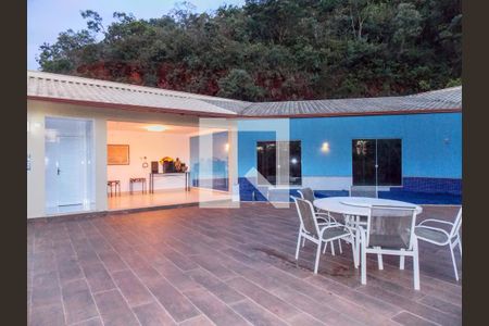 Casa de condomínio à venda com 723m², 5 quartos e 4 vagas