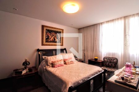 Apartamento à venda com 482m², 4 quartos e 5 vagas