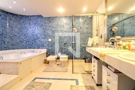 Apartamento à venda com 482m², 4 quartos e 5 vagas