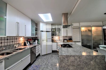 Apartamento à venda com 482m², 4 quartos e 5 vagas