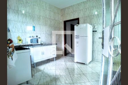 Casa à venda com 234m², 2 quartos e 6 vagas