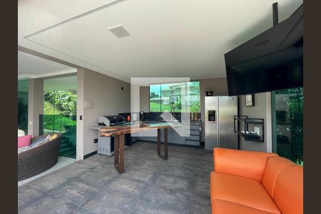 Casa de condomínio à venda com 760m², 5 quartos e 6 vagas