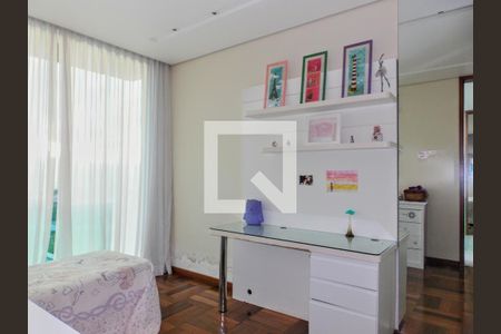 Casa de condomínio à venda com 760m², 5 quartos e 6 vagas