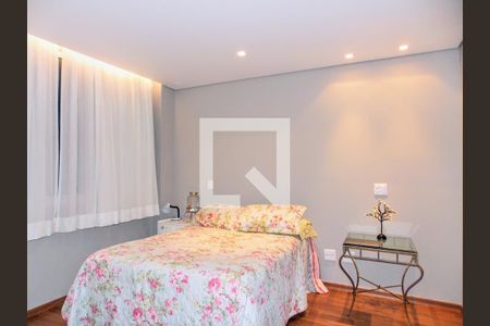 Casa de condomínio à venda com 760m², 5 quartos e 6 vagas
