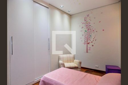 Casa de condomínio à venda com 760m², 5 quartos e 6 vagas