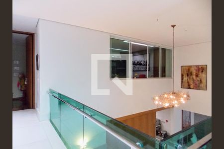 Casa de condomínio à venda com 760m², 5 quartos e 6 vagas