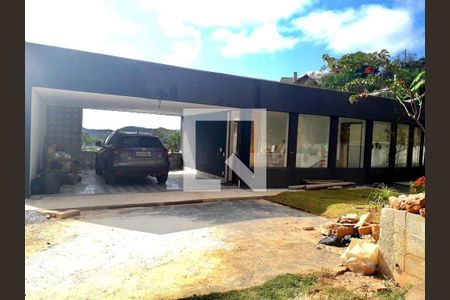 Casa de condomínio à venda com 430m², 4 quartos e 3 vagas