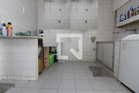 Casa à venda com 336m², 4 quartos e 4 vagas