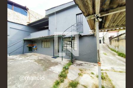 Casa à venda com 260m², 4 quartos e 5 vagas