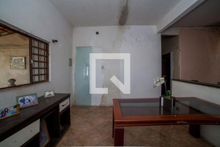 Casa à venda com 5 quartos, 140m² em São Geraldo, Belo Horizonte