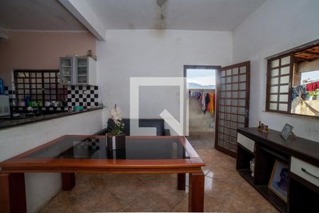Casa à venda com 5 quartos, 140m² em São Geraldo, Belo Horizonte