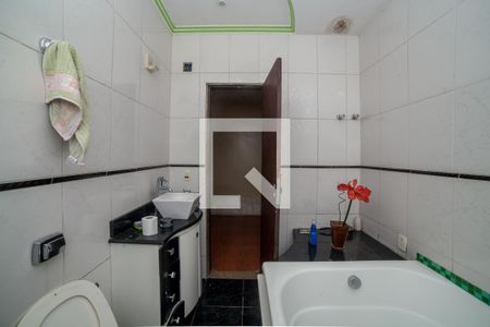 Casa à venda com 140m², 5 quartos e 1 vaga