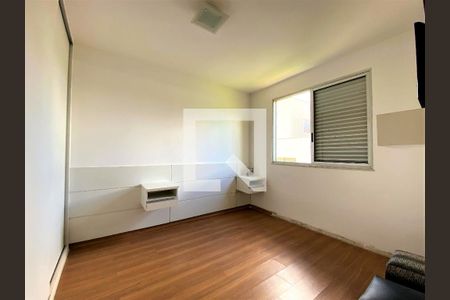 Casa de condomínio à venda com 504m², 4 quartos e 8 vagas