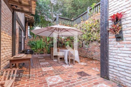 Casa de condomínio à venda com 475m², 5 quartos e 6 vagas