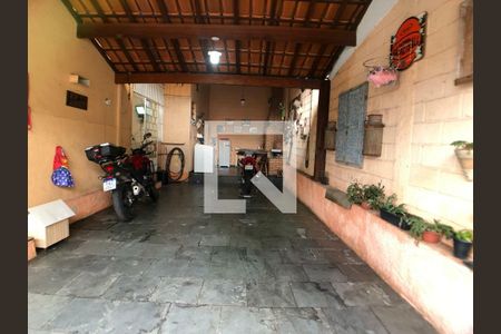 Casa à venda com 137m², 3 quartos e 3 vagas
