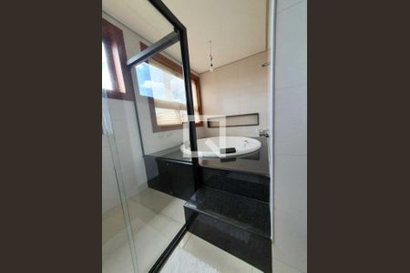 Casa de condomínio à venda com 266m², 3 quartos e 4 vagas