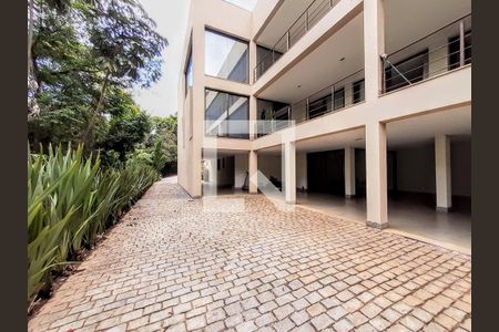 Casa de condomínio à venda com 900m², 5 quartos e 6 vagas