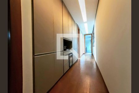 Casa de condomínio à venda com 900m², 5 quartos e 6 vagas