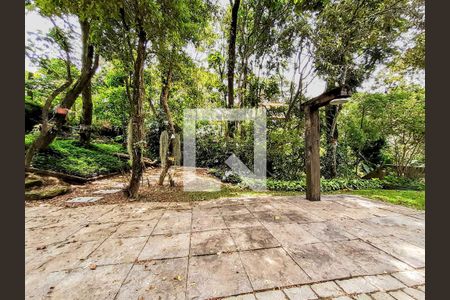 Casa de condomínio à venda com 900m², 5 quartos e 6 vagas