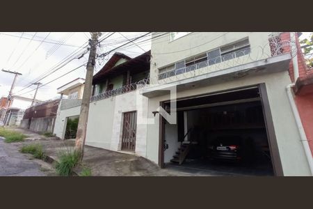 Casa à venda com 450m², 4 quartos e 5 vagas