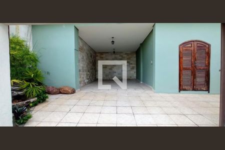 Casa à venda com 450m², 4 quartos e 5 vagas