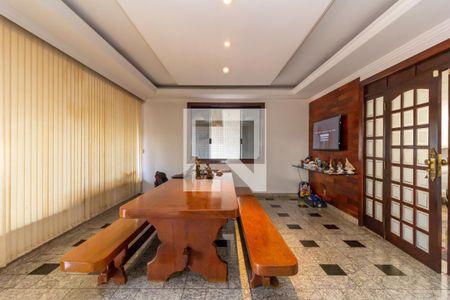 Casa à venda com 360m², 4 quartos e 5 vagas