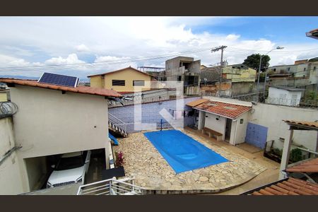 Casa à venda com 235m², 3 quartos e 4 vagas