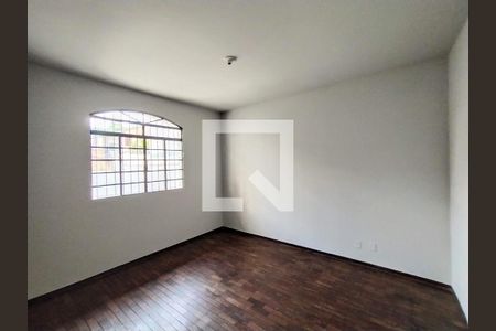 Casa à venda com 260m², 4 quartos e 3 vagas