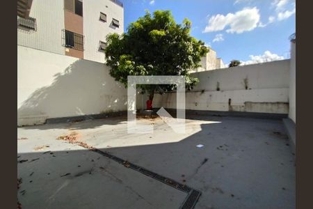 Casa à venda com 260m², 4 quartos e 3 vagas