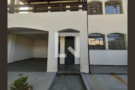 Casa à venda com 260m², 4 quartos e 3 vagas