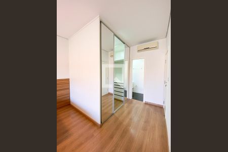 Casa para alugar com 358m², 4 quartos e 4 vagas