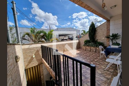 Casa à venda com 200m², 3 quartos e 4 vagas