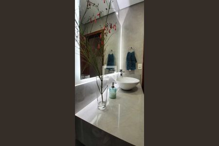 Casa de condomínio à venda com 200m², 3 quartos e 3 vagas