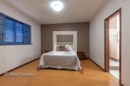 Casa à venda com 495m², 5 quartos e 5 vagas